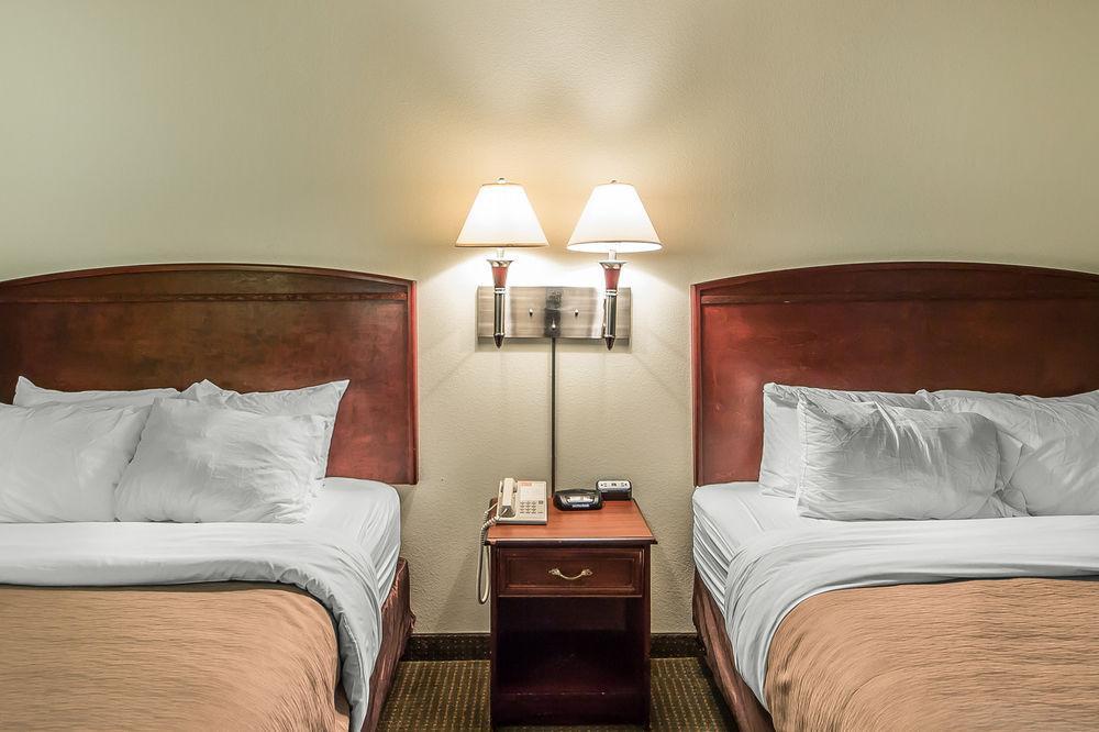 Western Nsu Hotel