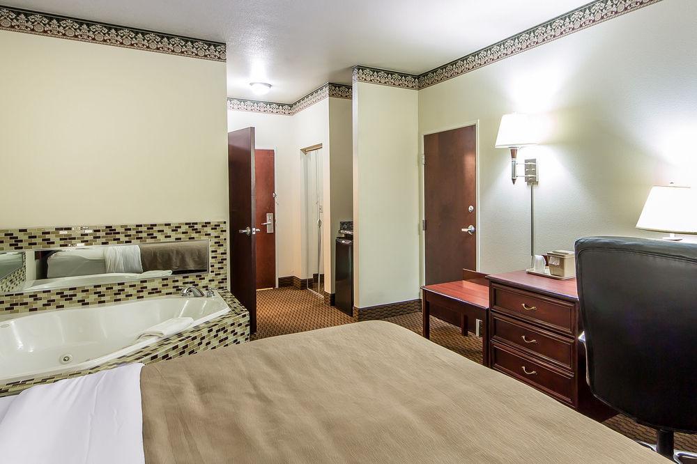 Western Nsu Hotel Tahlequah