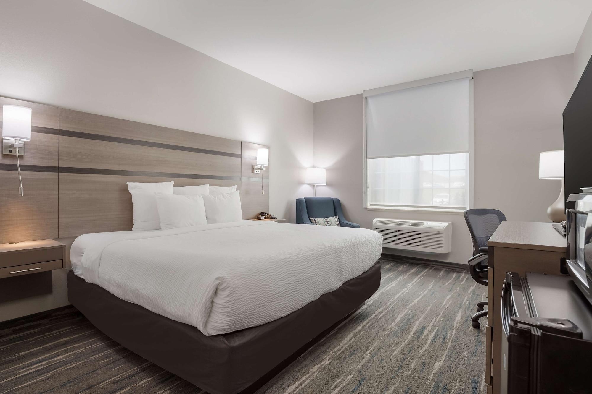 Western Nsu Hotel 2*